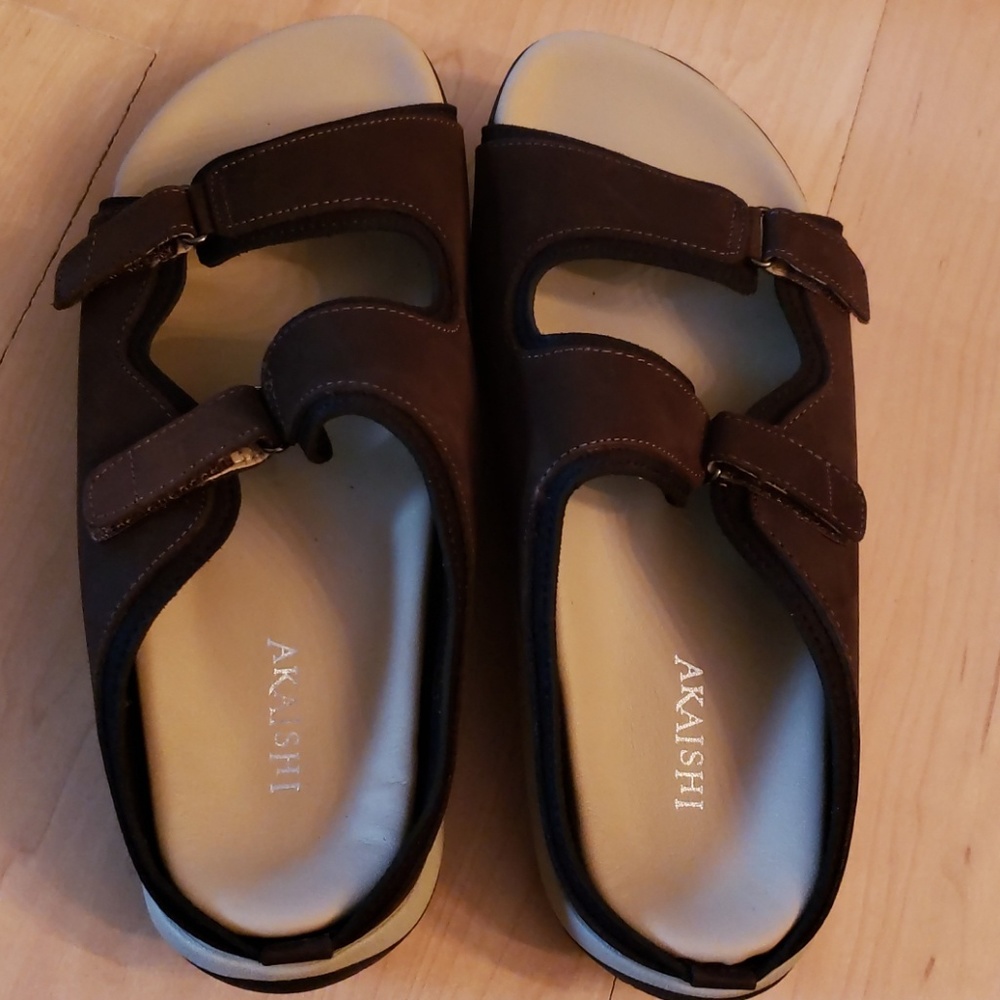Akaishi shoes